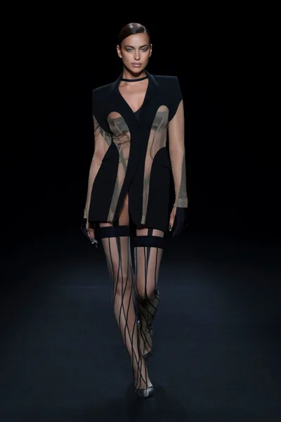 Look 7